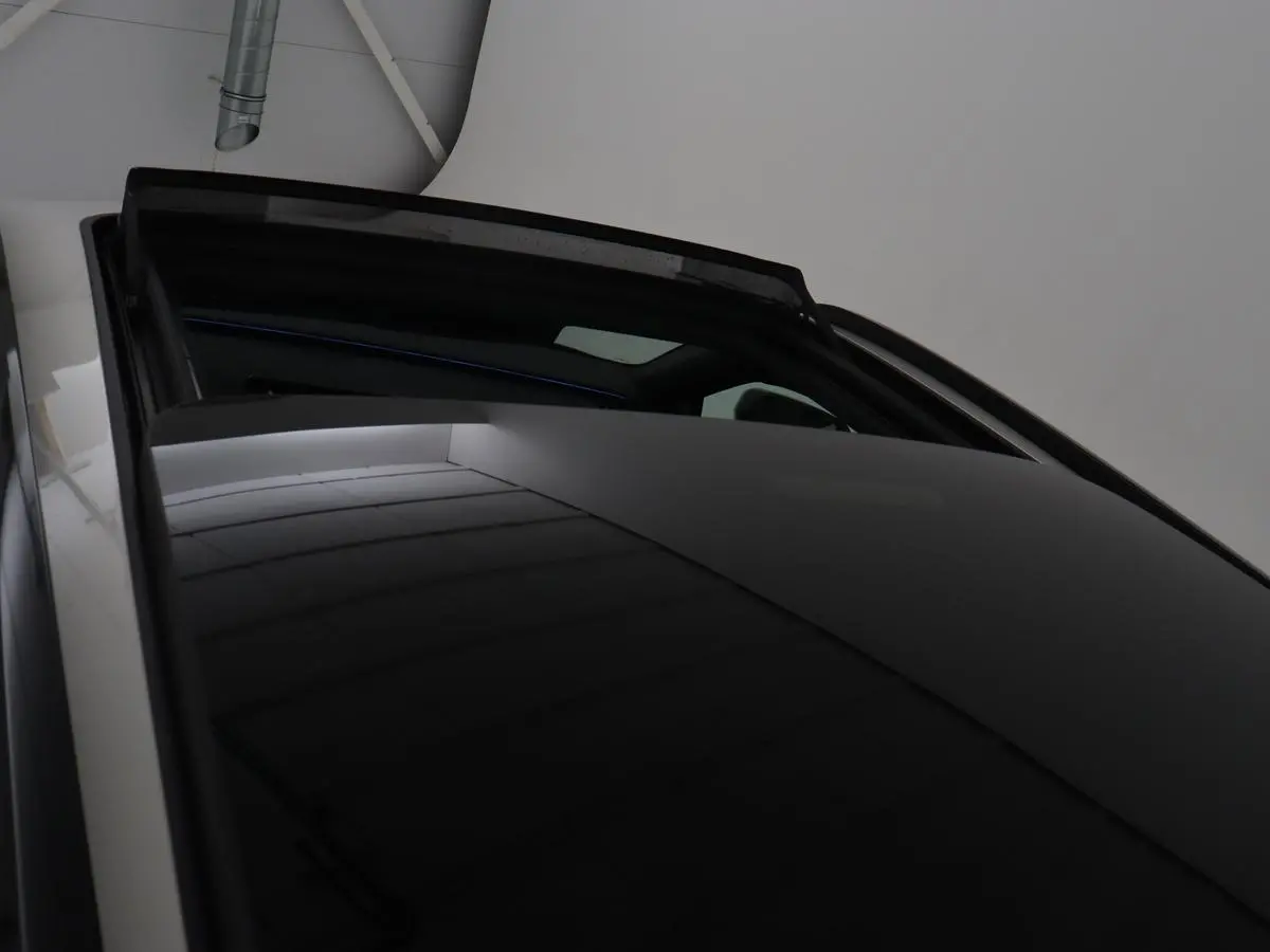 1.4 eHybrid VZ | 245pk | Panoramadak | Stoelverwarming | Camera | Carplay | Adaptive cruise | Keyless | Navigatie | 19'' | Sportstoelen | Full LED | PHEV | Plug In
