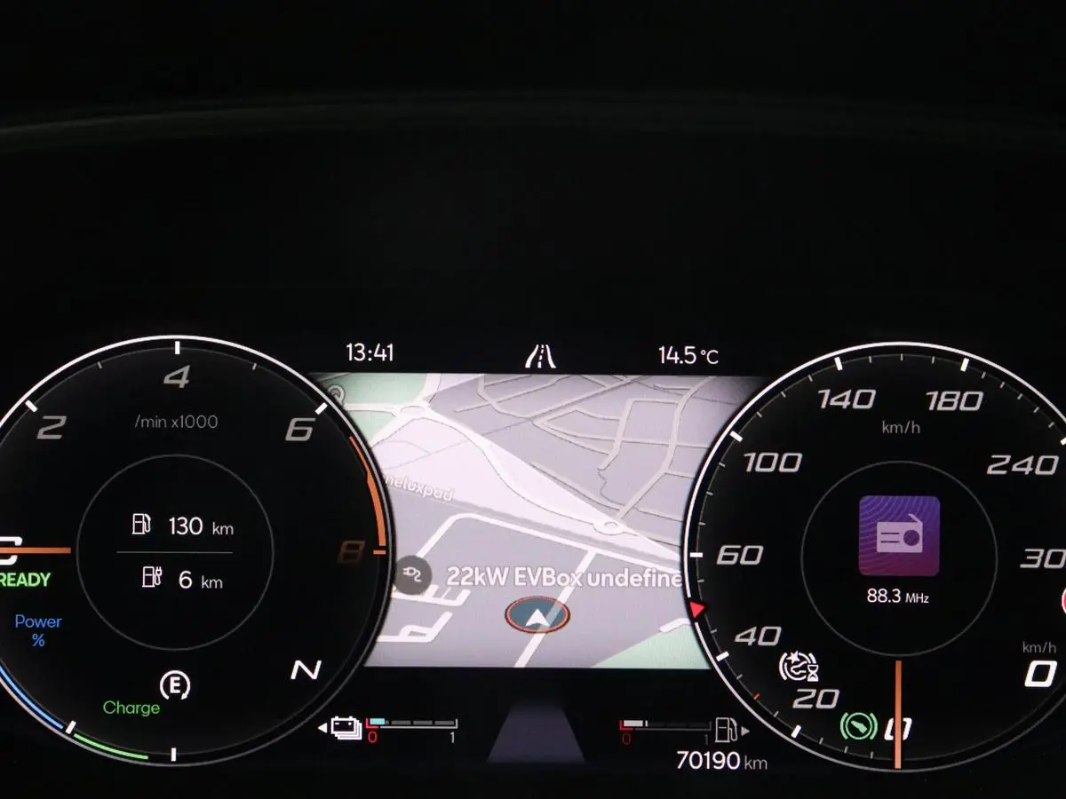 1.4 eHybrid VZ | 245pk | Panoramadak | Stoelverwarming | Camera | Carplay | Adaptive cruise | Keyless | Navigatie | 19'' | Sportstoelen | Full LED | PHEV | Plug In