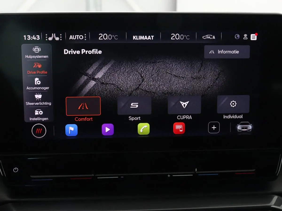 1.4 eHybrid VZ | 245pk | Panoramadak | Stoelverwarming | Camera | Carplay | Adaptive cruise | Keyless | Navigatie | 19'' | Sportstoelen | Full LED | PHEV | Plug In