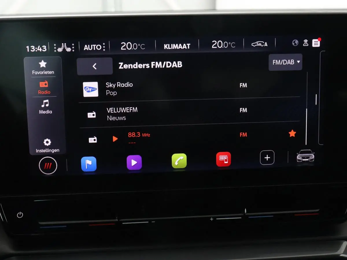 1.4 eHybrid VZ | 245pk | Panoramadak | Stoelverwarming | Camera | Carplay | Adaptive cruise | Keyless | Navigatie | 19'' | Sportstoelen | Full LED | PHEV | Plug In