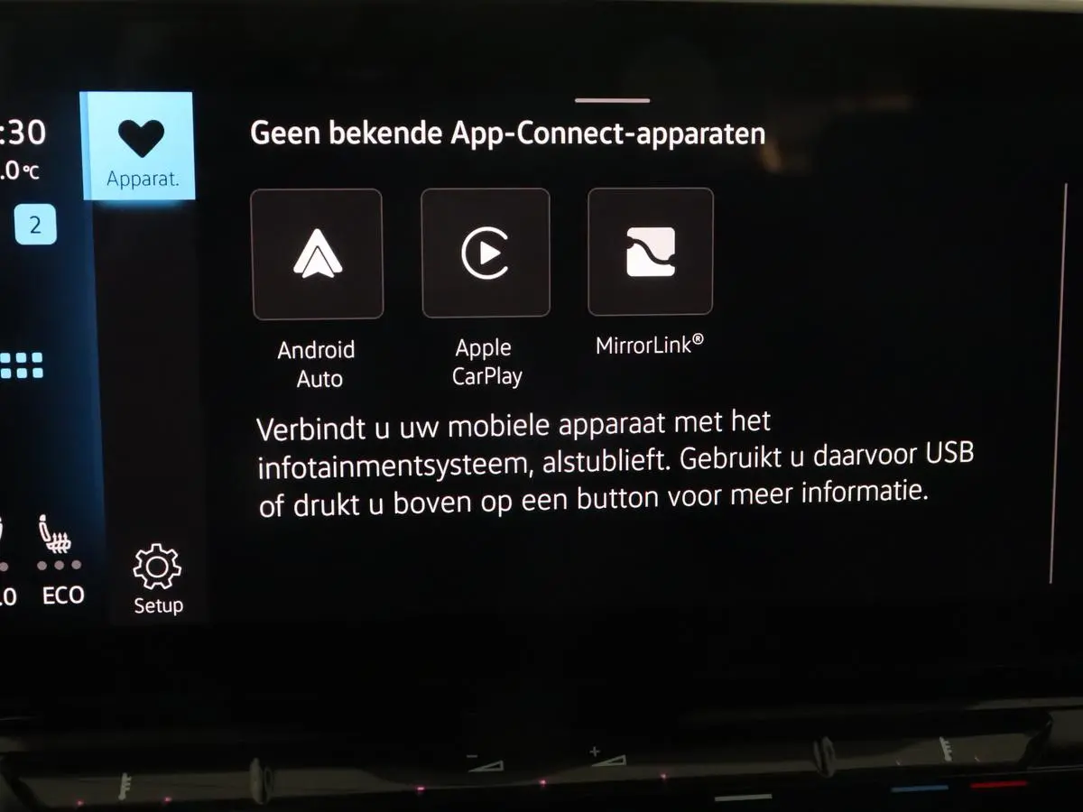 ID.4 First 77 kWh | Stoel & stuurverwarming | Camera | Carplay | Adaptive cruise | Half leder | 20'' | Navigatie | DAB | Sfeerverlichting
