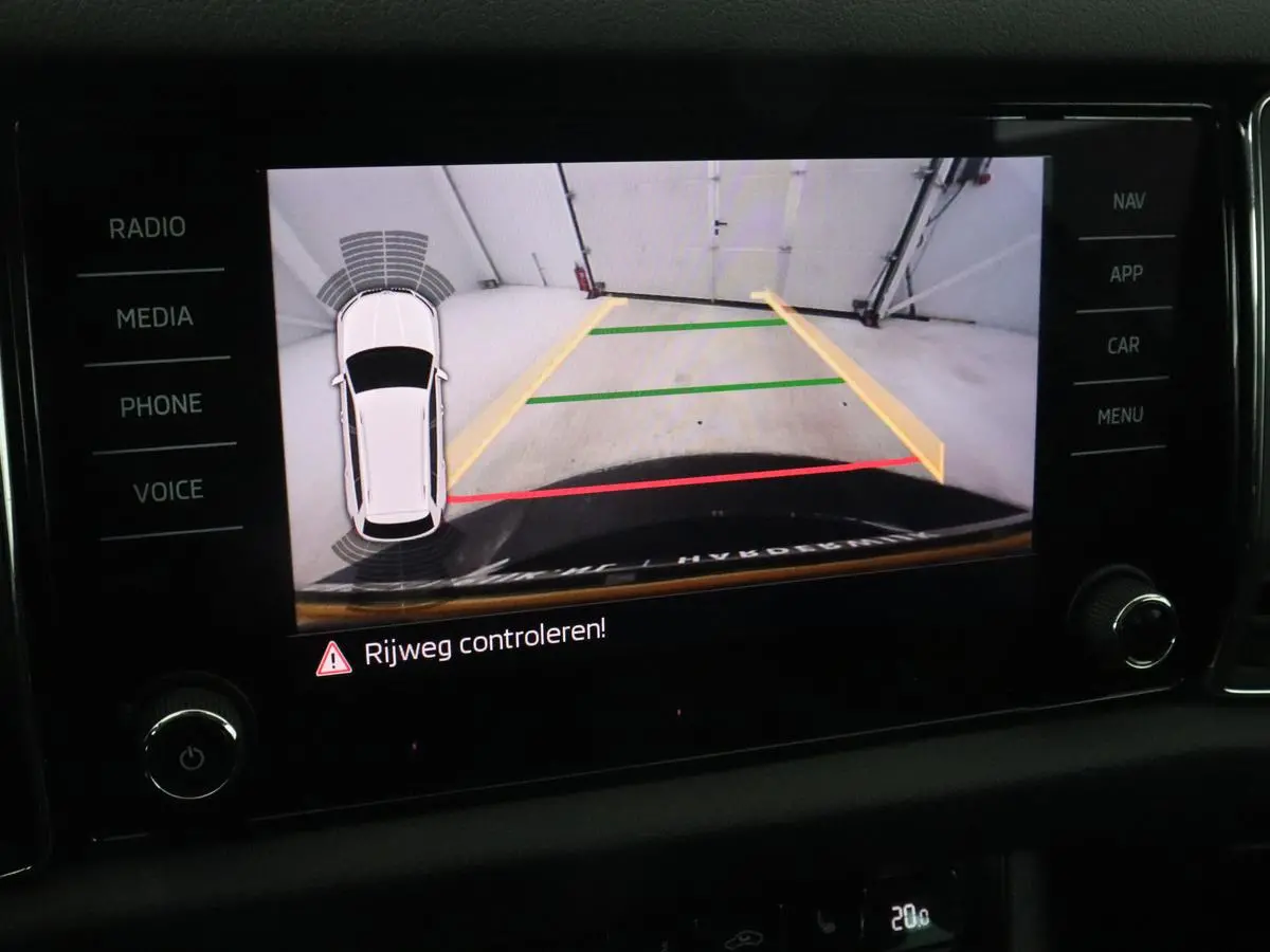 1.5 TSI Limited Business Edition 7-persoons | Panoramadak | Adaptive cruise | Trekhaak | Stoelverwarming | Leder/Alcantara | Canton Sound | Keyless | Camera | Carplay | 19'' | Navigatie