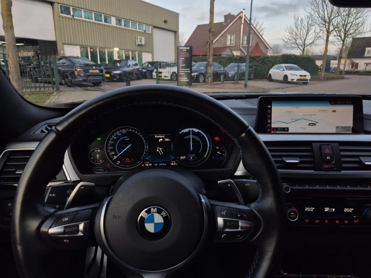 420i M Sport Ed Schuifdak Apple CarPlay Breedset LED Camera Nbt Evo Navi GR 6WB Dig. DASH High Executive
