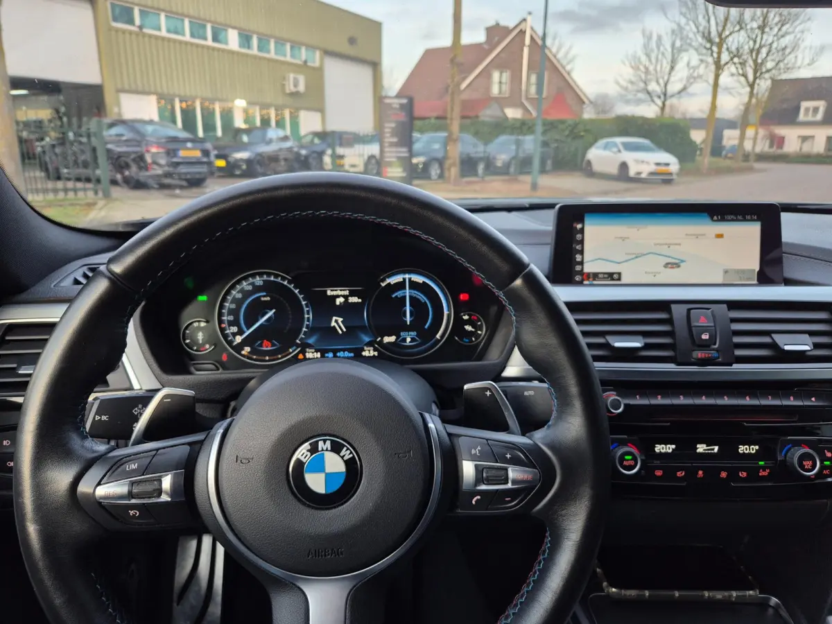 420i M Sport Ed Schuifdak Apple CarPlay Breedset LED Camera Nbt Evo Navi GR 6WB Dig. DASH High Executive