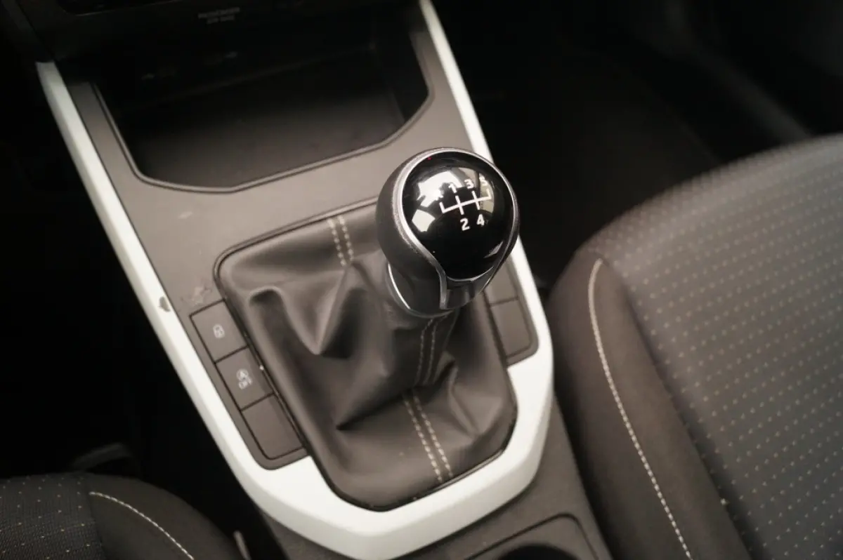 1.0 TSI Style Limited -ECC-PDC-CRUISE-