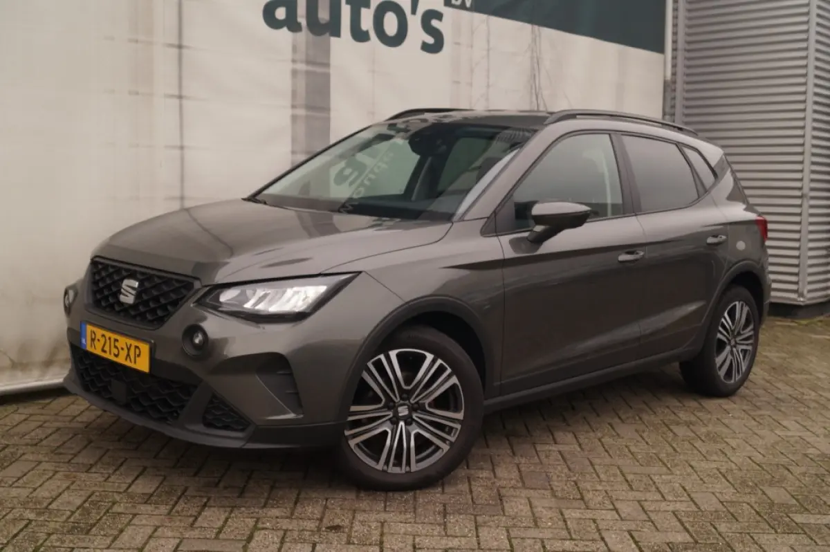 1.0 TSI Style Limited -ECC-PDC-CRUISE-