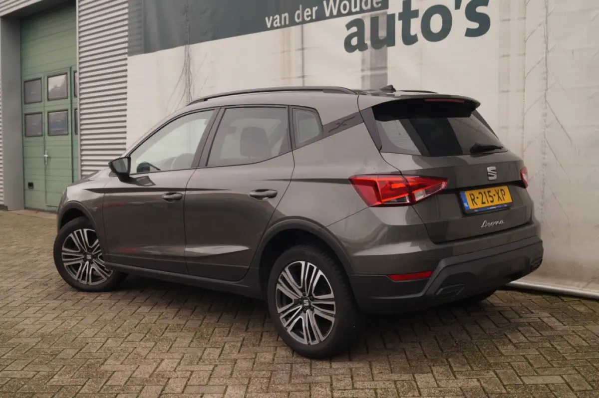 1.0 TSI Style Limited -ECC-PDC-CRUISE-