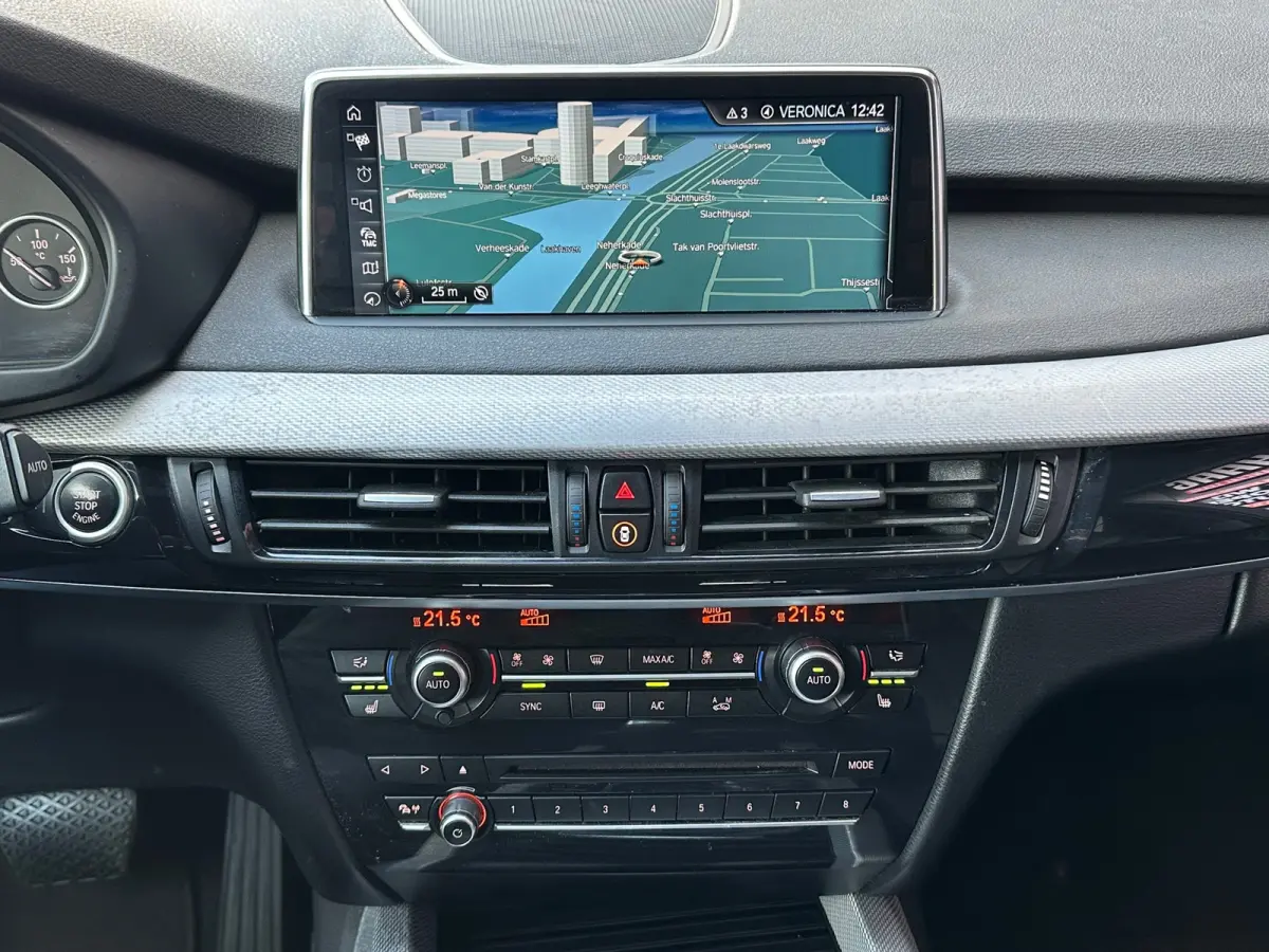 SDrive25d High Executive Aut Leer Navi Camera