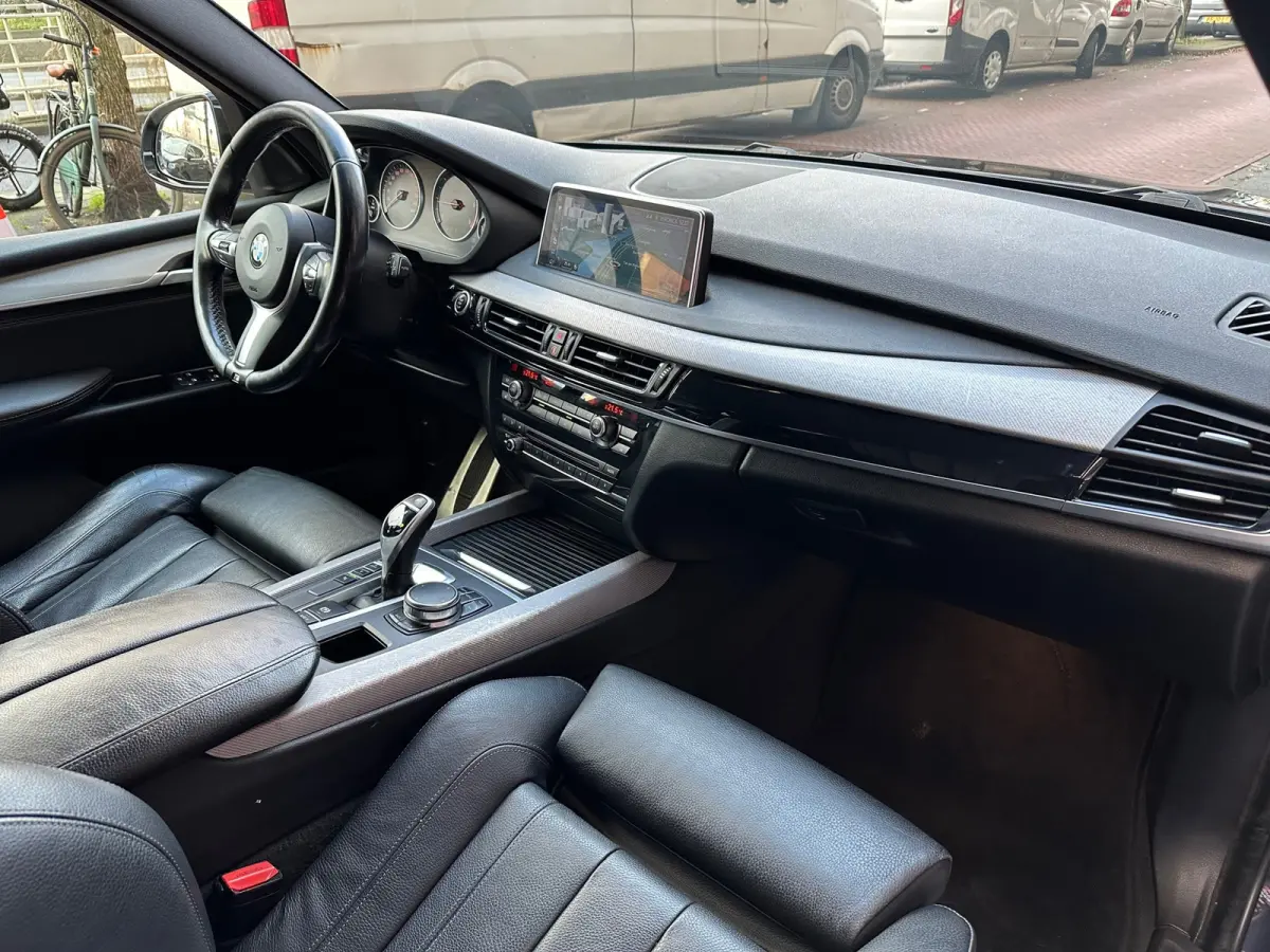 SDrive25d High Executive Aut Leer Navi Camera