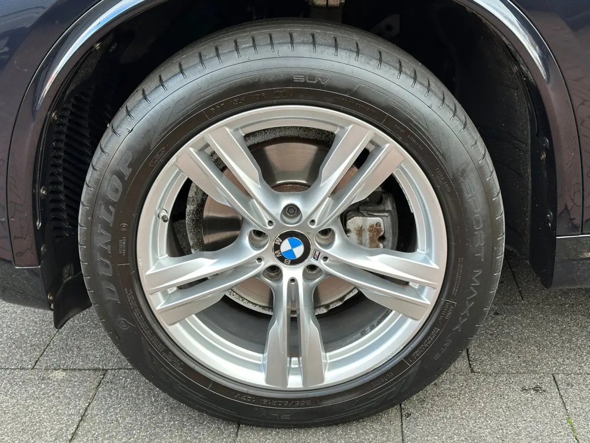 SDrive25d High Executive Aut Leer Navi Camera