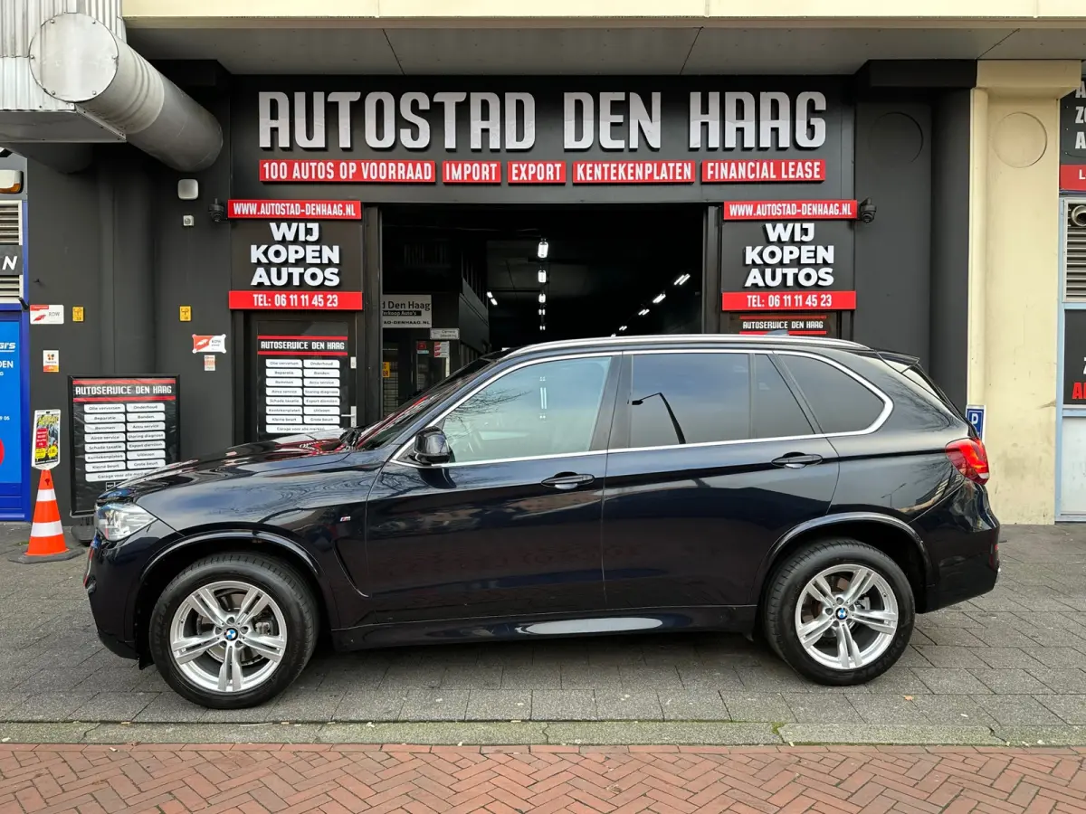 SDrive25d High Executive Aut Leer Navi Camera