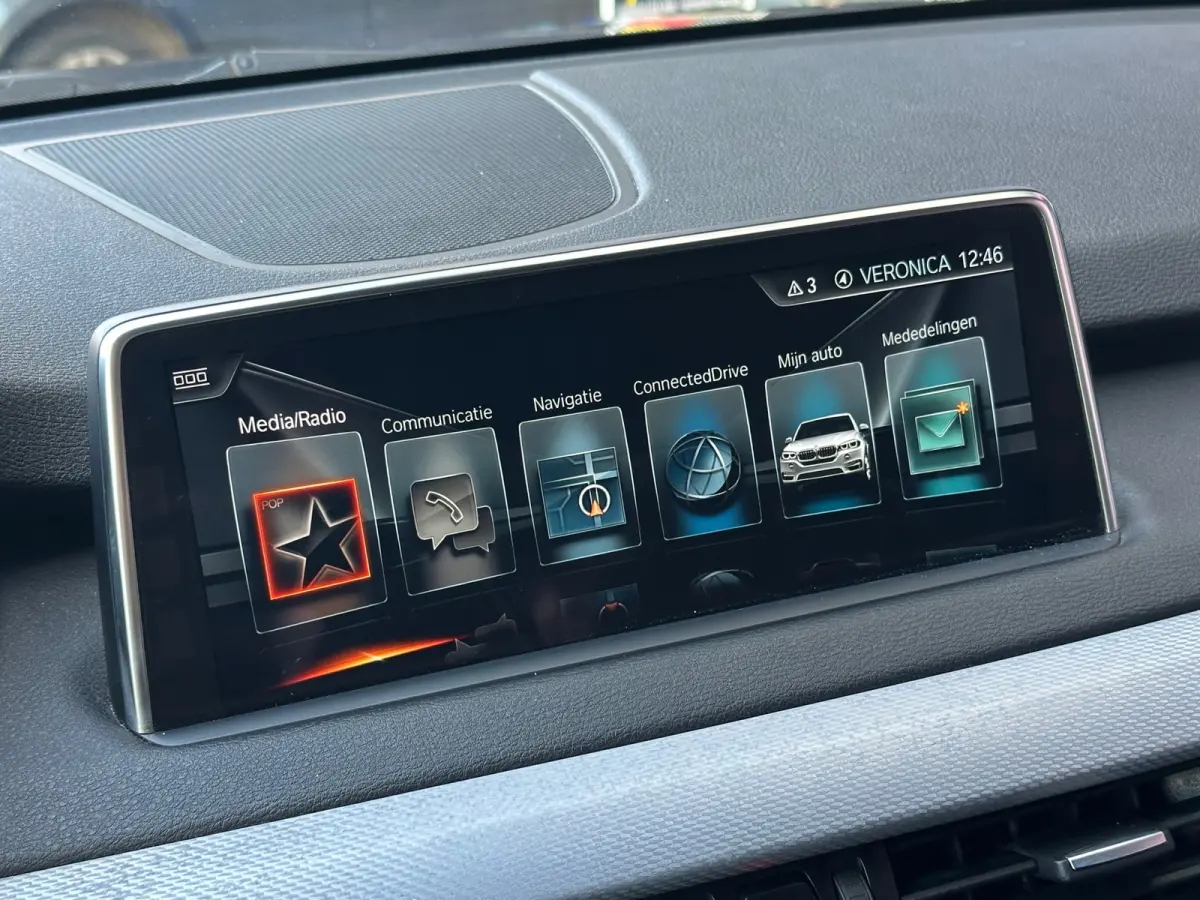 SDrive25d High Executive Aut Leer Navi Camera