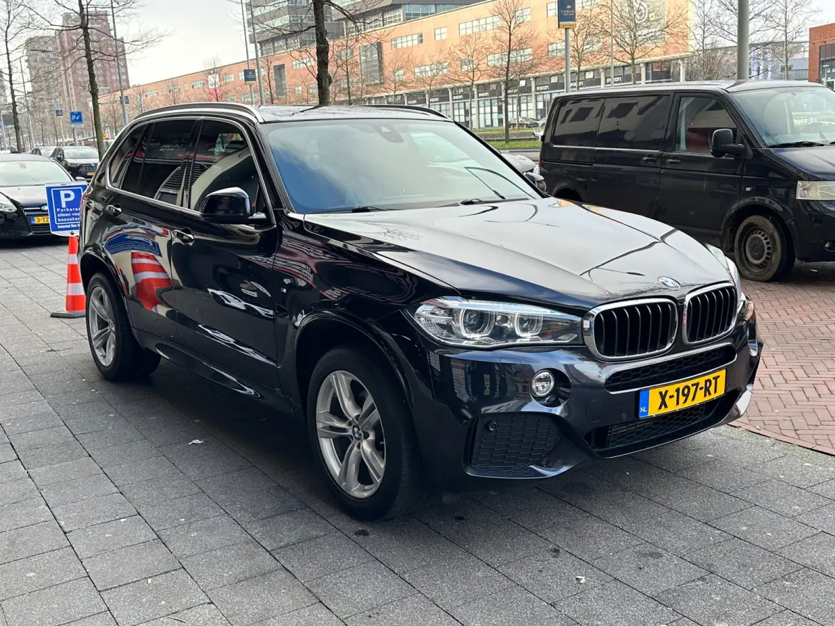 SDrive25d High Executive Aut Leer Navi Camera