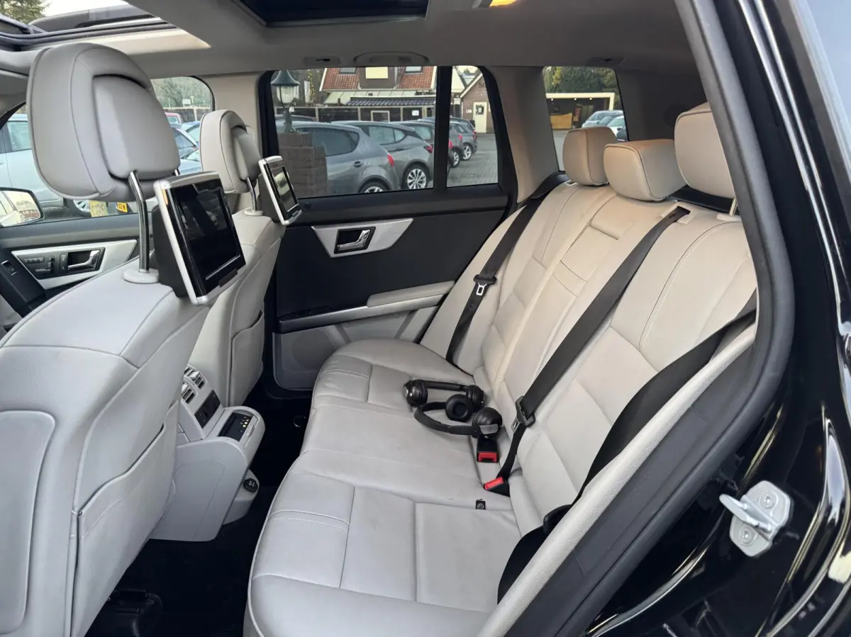 350 First Edition 4x4 pano leer 20 inch