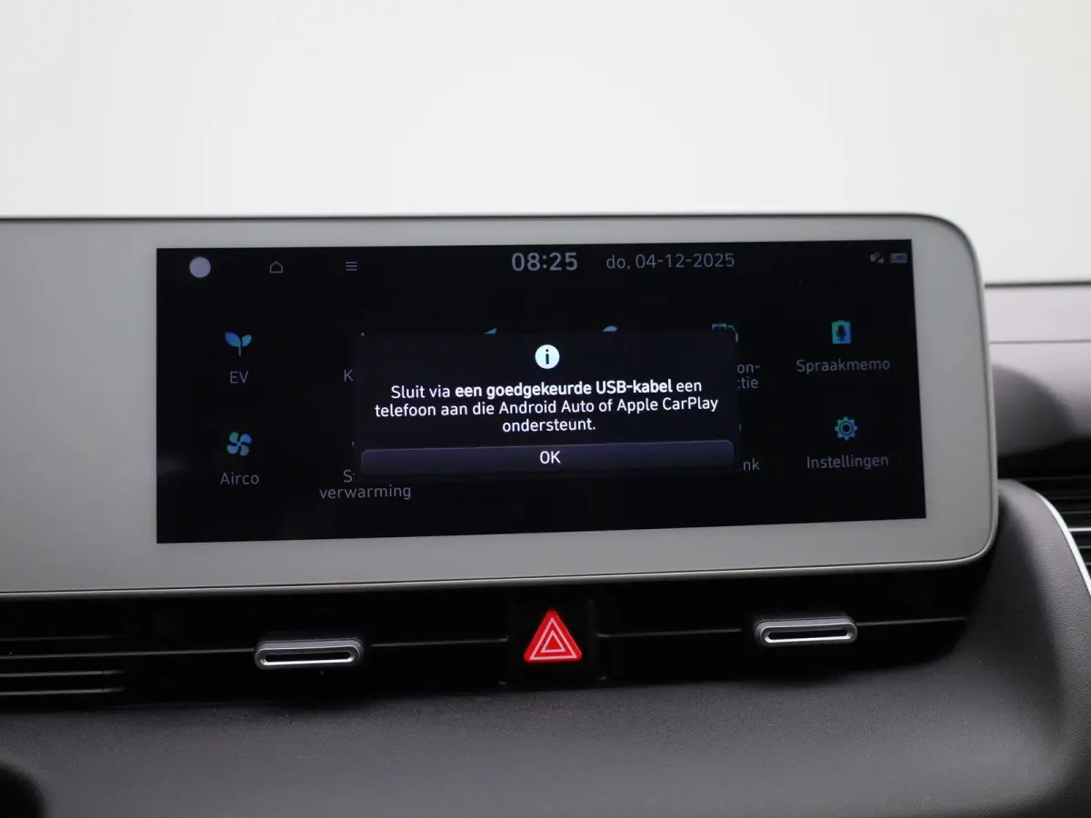 58kWh Core | ADAPTIEVE CRUISE | NAVIGATIE | ACHTERUITRIJCAMERA | APPLE CARPLAY | PDC | LMV | WINTERPAKKET | DAB+ | ELEKTRISCHE ACHTERKLEP |