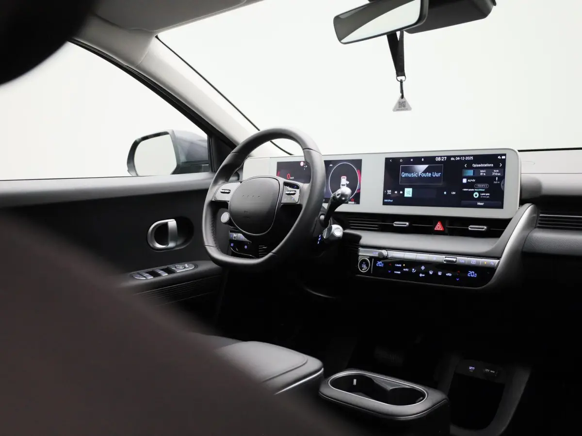 58kWh Core | ADAPTIEVE CRUISE | NAVIGATIE | ACHTERUITRIJCAMERA | APPLE CARPLAY | PDC | LMV | WINTERPAKKET | DAB+ | ELEKTRISCHE ACHTERKLEP |