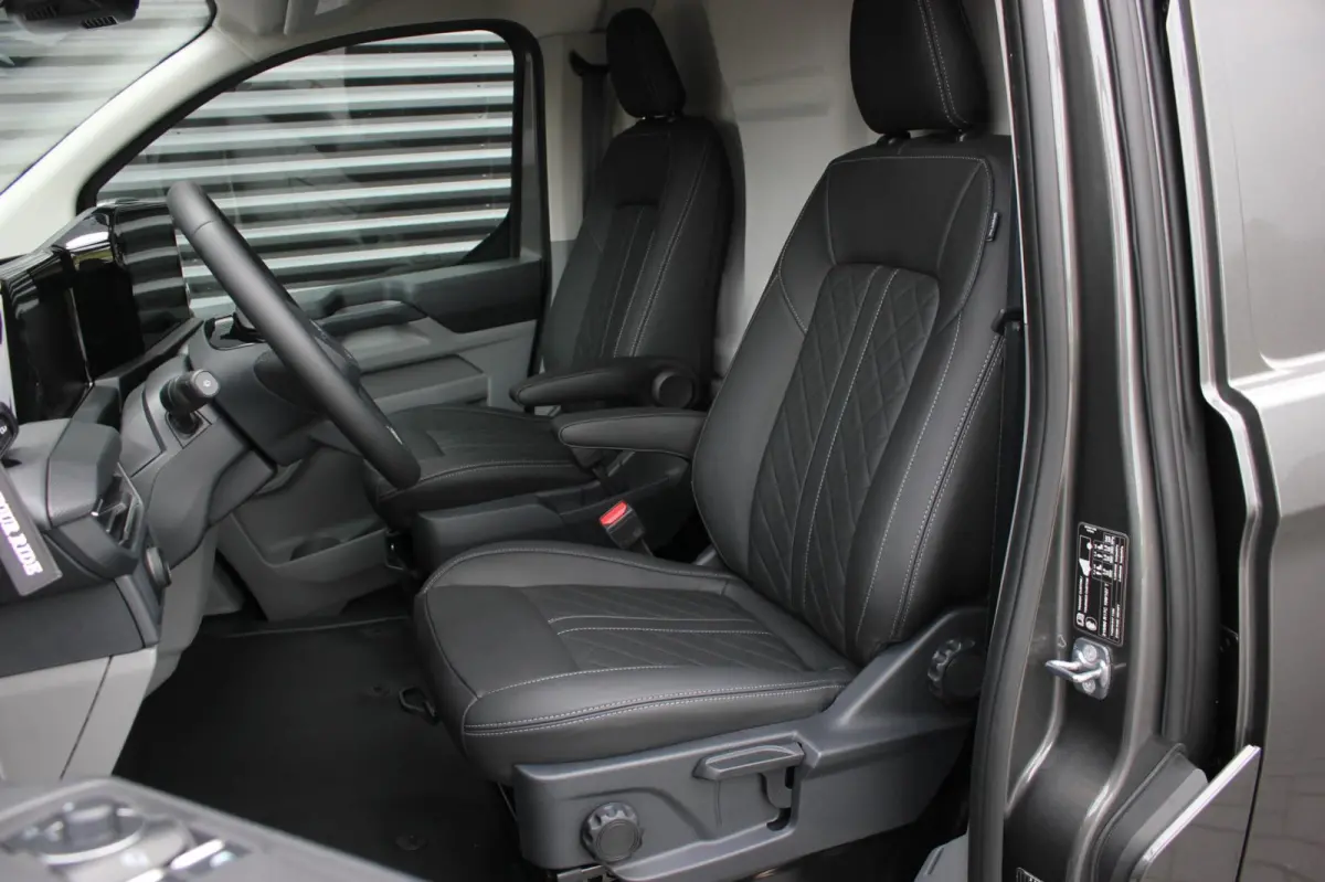Cust. 340 L2H1 Limited 71 kWh 218PK / JB-EDITON / CAMERA / 370KM RANGE / APPLE CARPLAY /DRIVERS- PACK /FULL OPTION