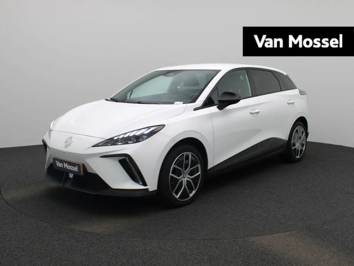 Long Range Luxury 64 kWh | WLTP 435 KM | Navigatie | 18"LMV | Achter Spoiler | Apple Carplay | ACC | ECC | DAB+ | Stoel + Stuur verwarming | BTW Auto |