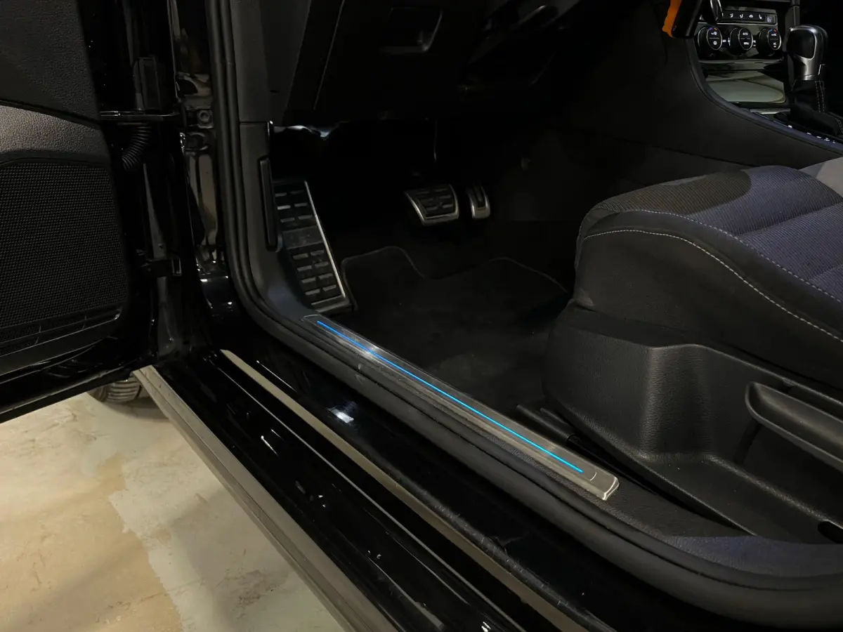 2.0 TSI R 4Motion | VIRTUAL DASH | BLACK EDITION | DCC | CARPLAY