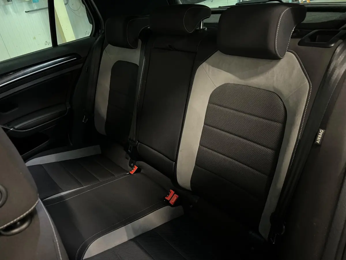 2.0 TSI R 4Motion | VIRTUAL DASH | BLACK EDITION | DCC | CARPLAY