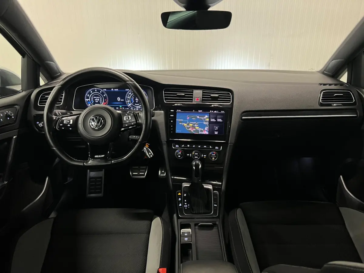 2.0 TSI R 4Motion | VIRTUAL DASH | BLACK EDITION | DCC | CARPLAY