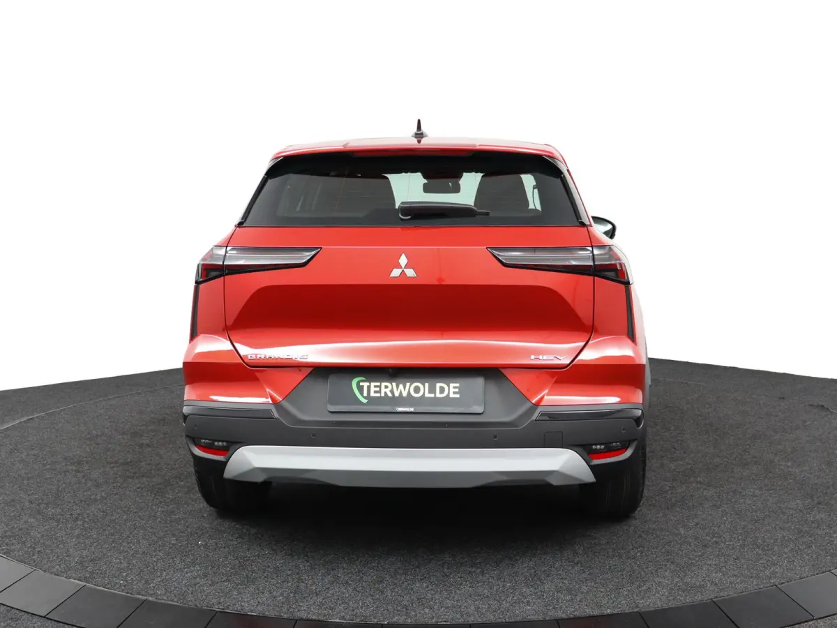 1.8 HEV Intense | € 3.000 Korting! | Achteruitrijcamera | Apple Carplay/Android Auto | Climate Control | Cruise Control | Parkeersensoren Voor en Achter