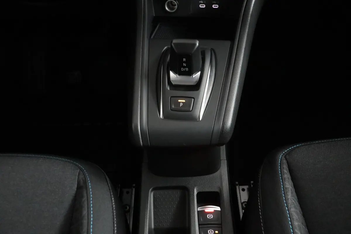 1.8 HEV Intense | € 3.000 Korting! | Achteruitrijcamera | Apple Carplay/Android Auto | Climate Control | Cruise Control | Parkeersensoren Voor en Achter