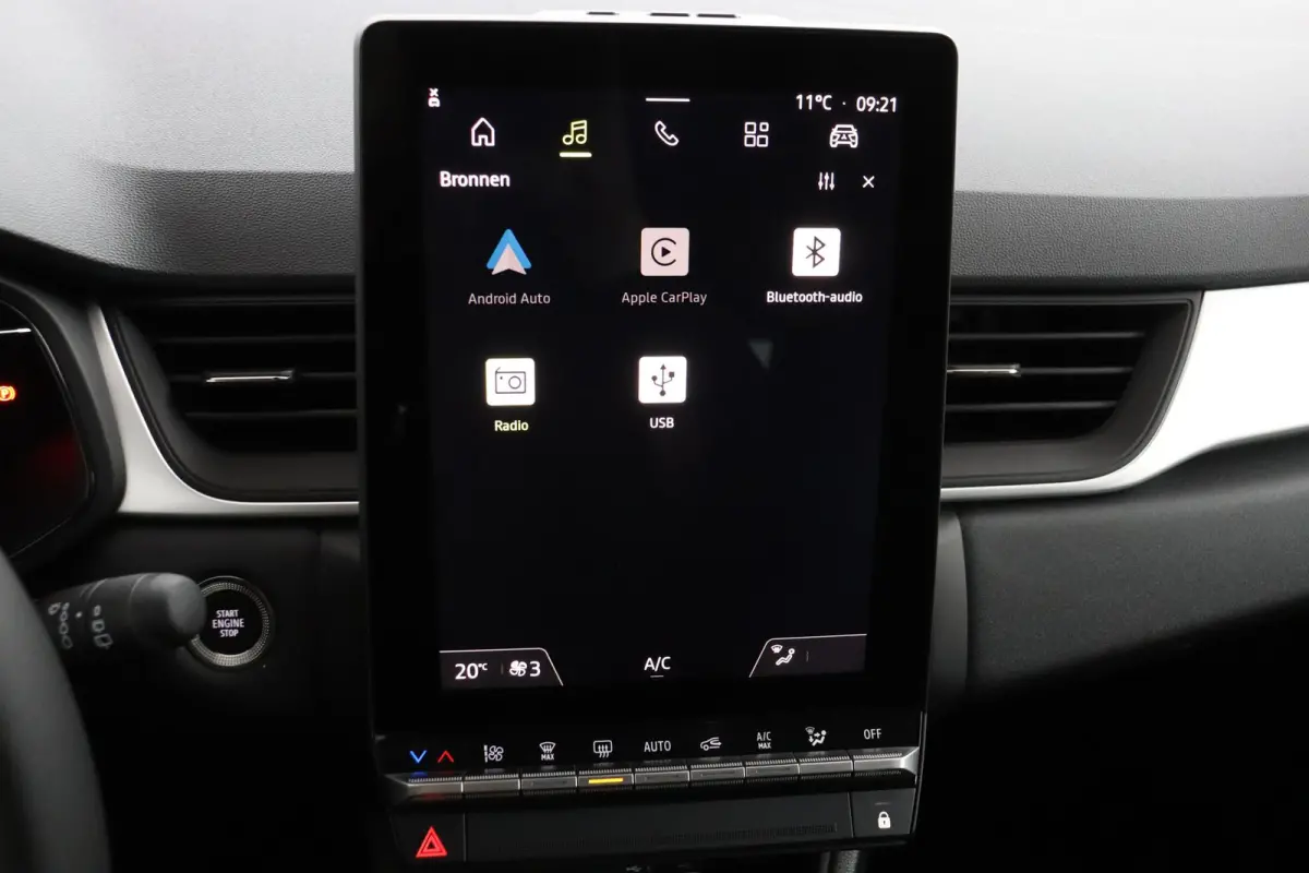 1.8 HEV Intense | € 3.000 Korting! | Achteruitrijcamera | Apple Carplay/Android Auto | Climate Control | Cruise Control | Parkeersensoren Voor en Achter