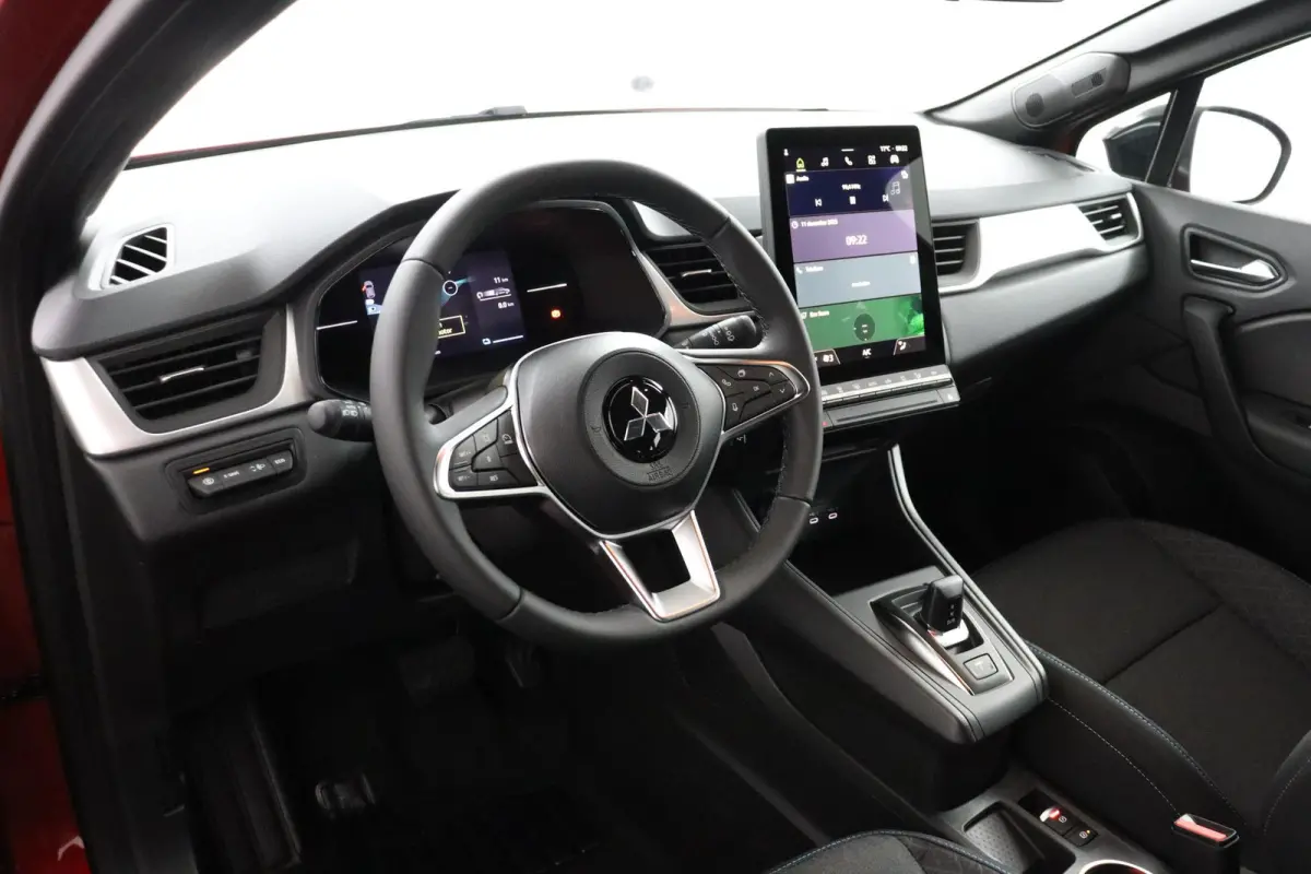1.8 HEV Intense | € 3.000 Korting! | Achteruitrijcamera | Apple Carplay/Android Auto | Climate Control | Cruise Control | Parkeersensoren Voor en Achter