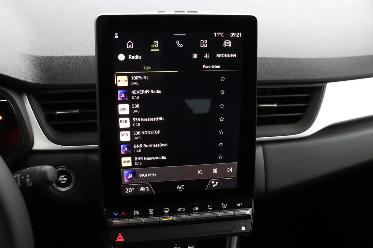 1.8 HEV Intense | € 3.000 Korting! | Achteruitrijcamera | Apple Carplay/Android Auto | Climate Control | Cruise Control | Parkeersensoren Voor en Achter