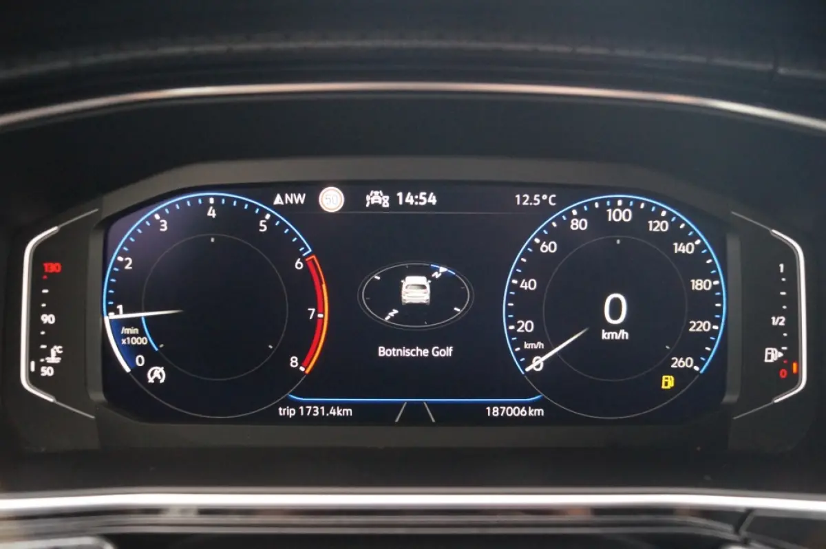 1.0 TSI 110pk Style -NAVI-ECC-PDC-DIGI-