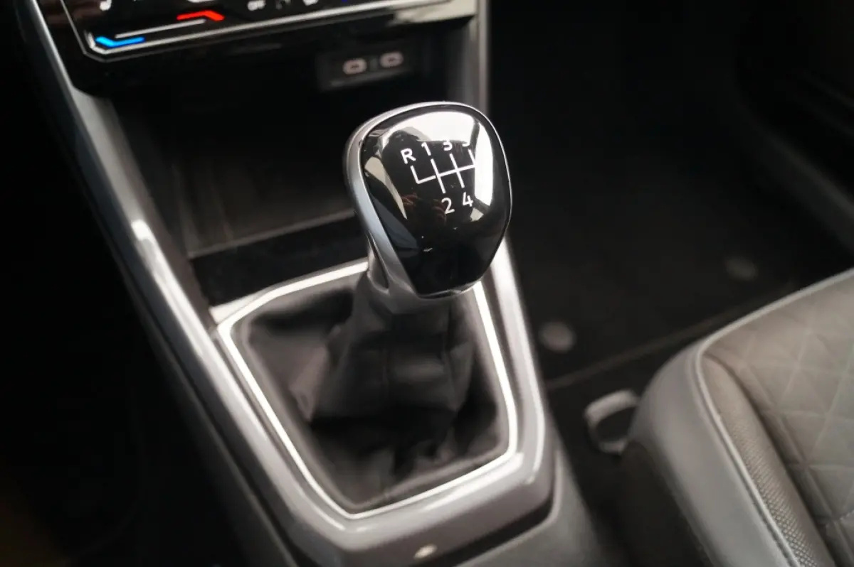 1.0 TSI 110pk Style -NAVI-ECC-PDC-DIGI-