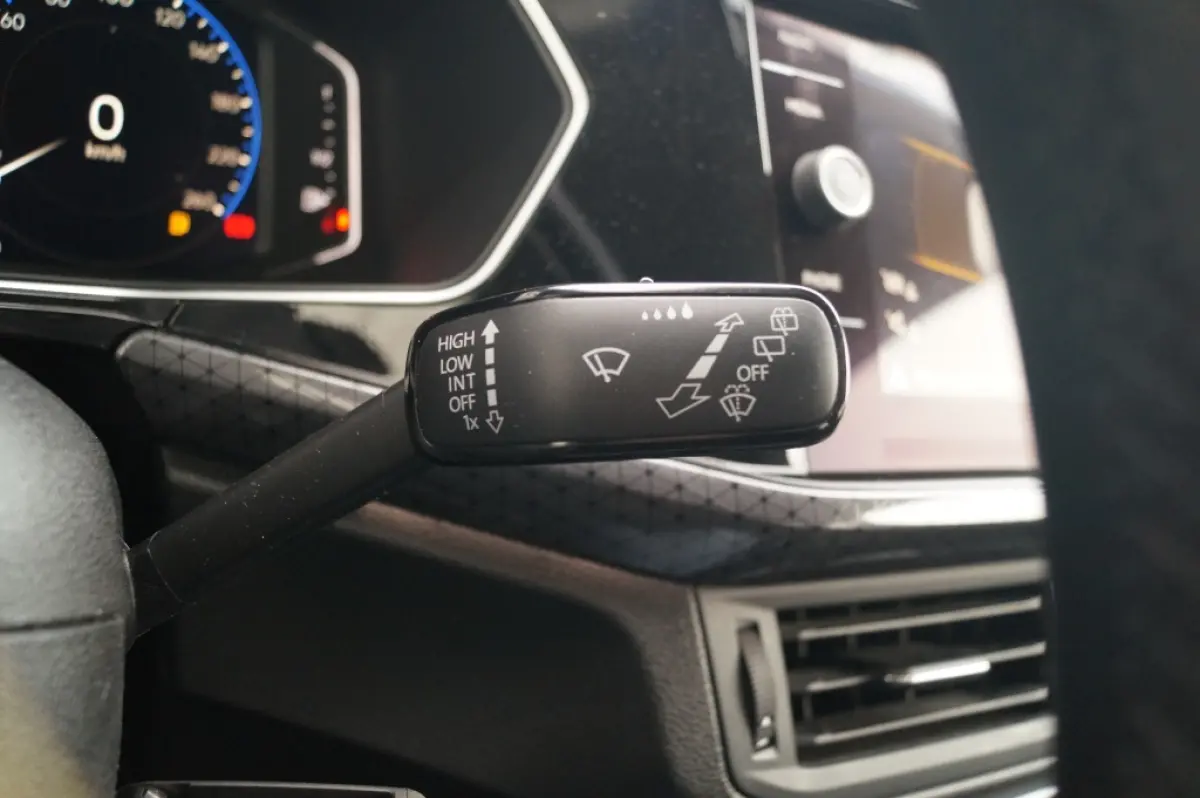 1.0 TSI 110pk Style -NAVI-ECC-PDC-DIGI-