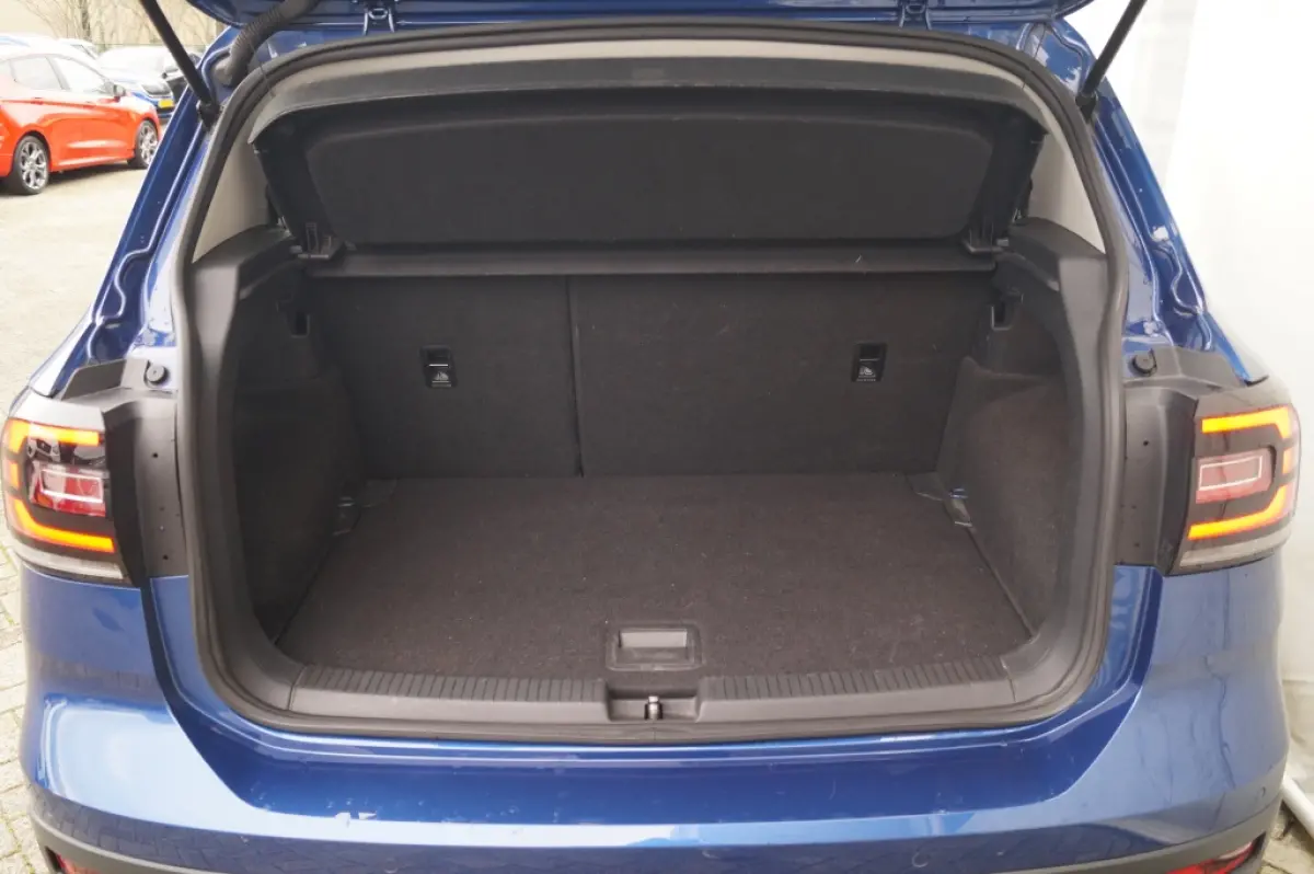 1.0 TSI 110pk Style -NAVI-ECC-PDC-DIGI-