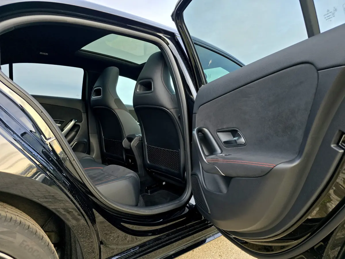 250 e Star Edition AMG Line - 165 Pk - Euro 6 - Navi - Sfeerverlichting