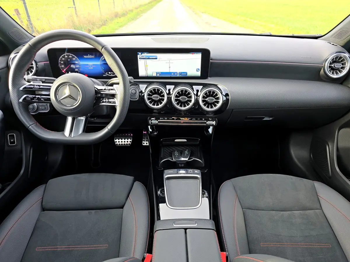 250 e Star Edition AMG Line - 165 Pk - Euro 6 - Navi - Sfeerverlichting