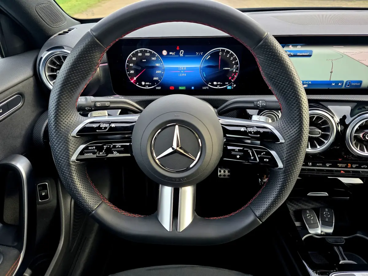 250 e Star Edition AMG Line - 165 Pk - Euro 6 - Navi - Sfeerverlichting