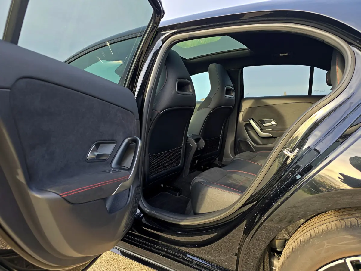 250 e Star Edition AMG Line - 165 Pk - Euro 6 - Navi - Sfeerverlichting