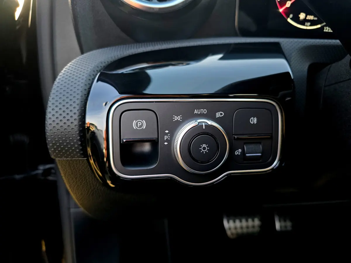 250 e Star Edition AMG Line - 165 Pk - Euro 6 - Navi - Sfeerverlichting