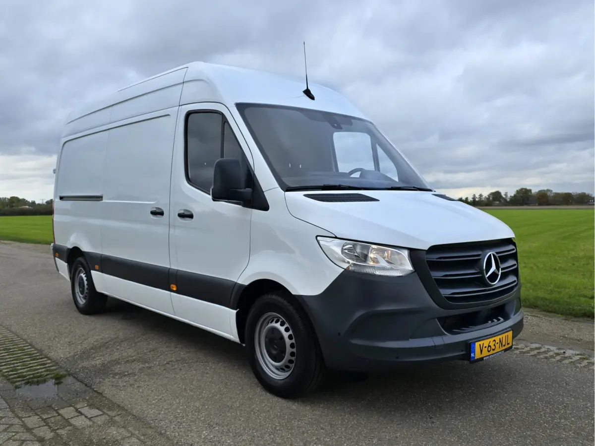 315 1.9 CDI L2 H2 RWD - 150 Pk - Euro 6 - Navi - ParkeerCamera - Cruise Control