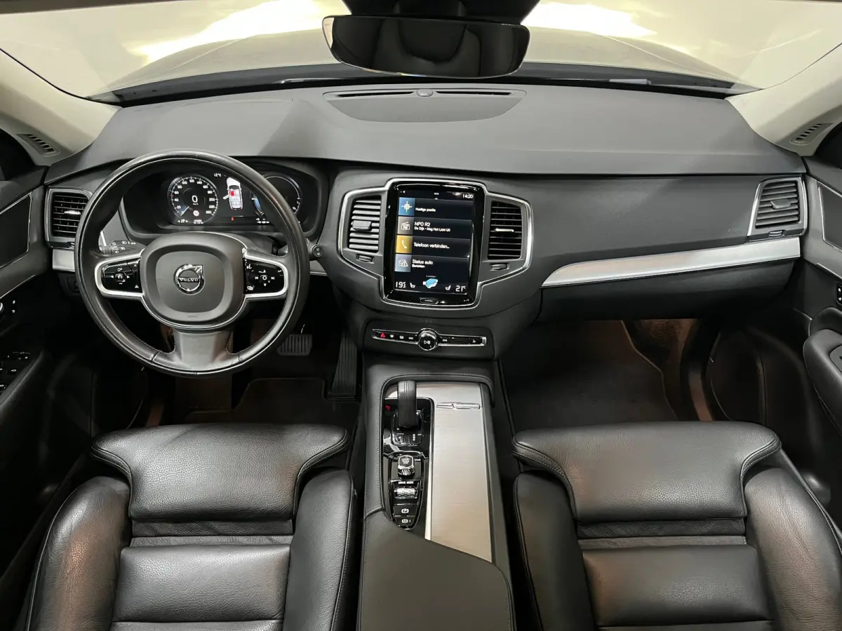 2.0 T8 Recharge AWD Inscription Expression 7P / Adaptive Cruise / Elek. Trekhaak / Panoramadak