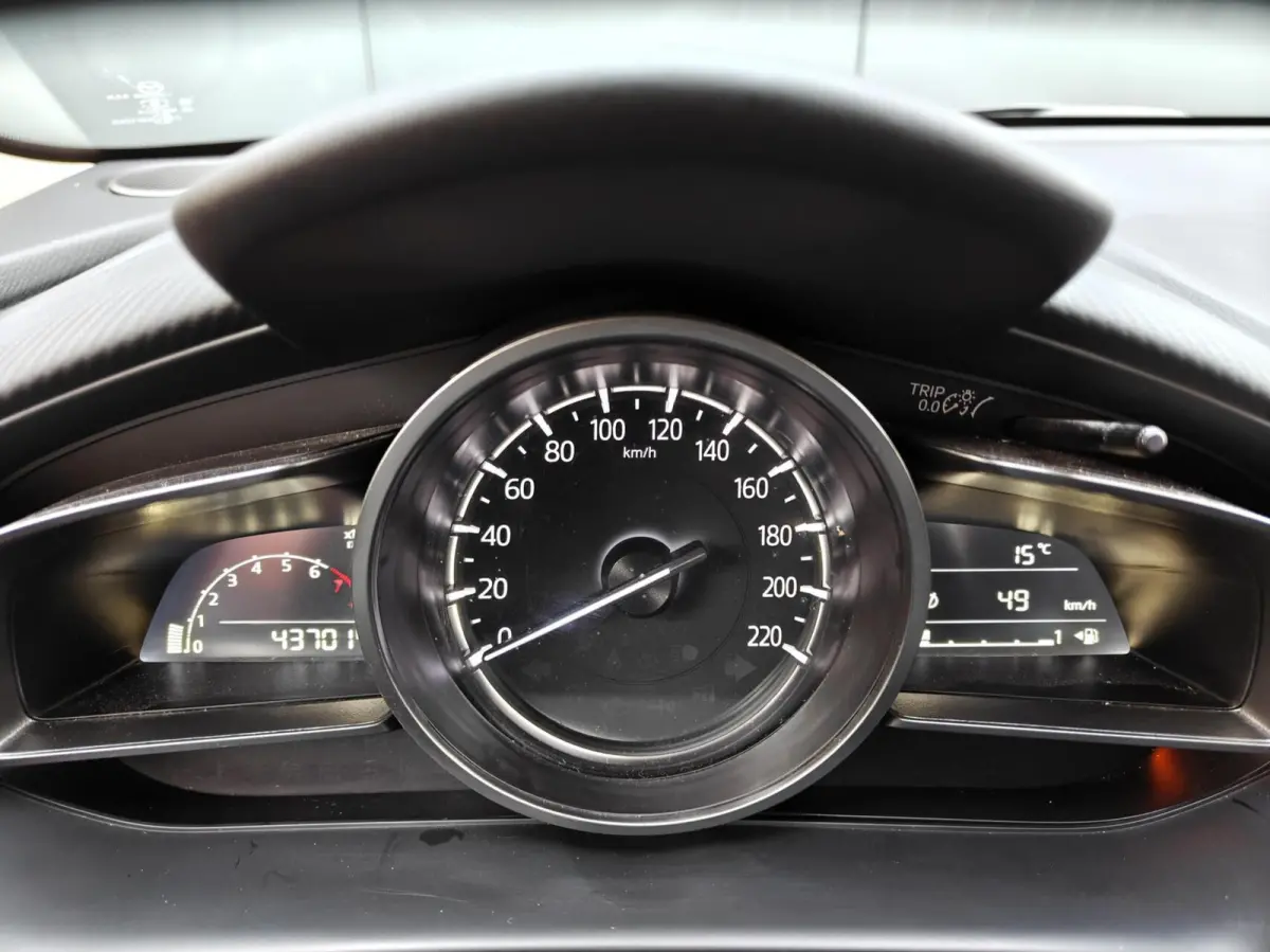 1.5 e-SkyActiv-G 90 Homura