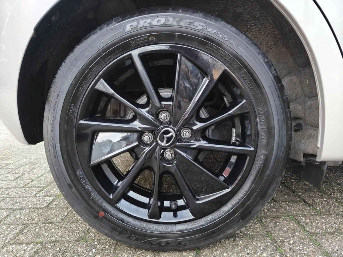1.5 e-SkyActiv-G 90 Homura