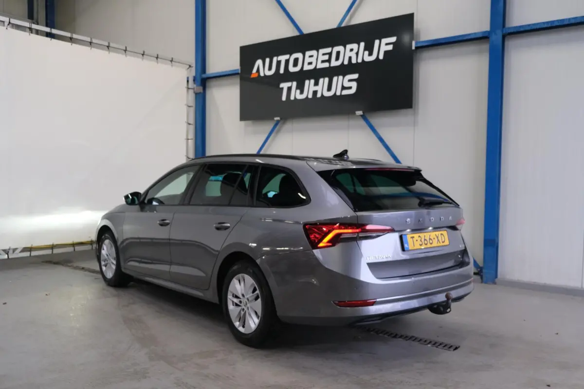 1.0 e-TSI Ambition Automaat - N.A.P. Airco, Cruise, PDC, Navi, Virtual display, Trekhaak.