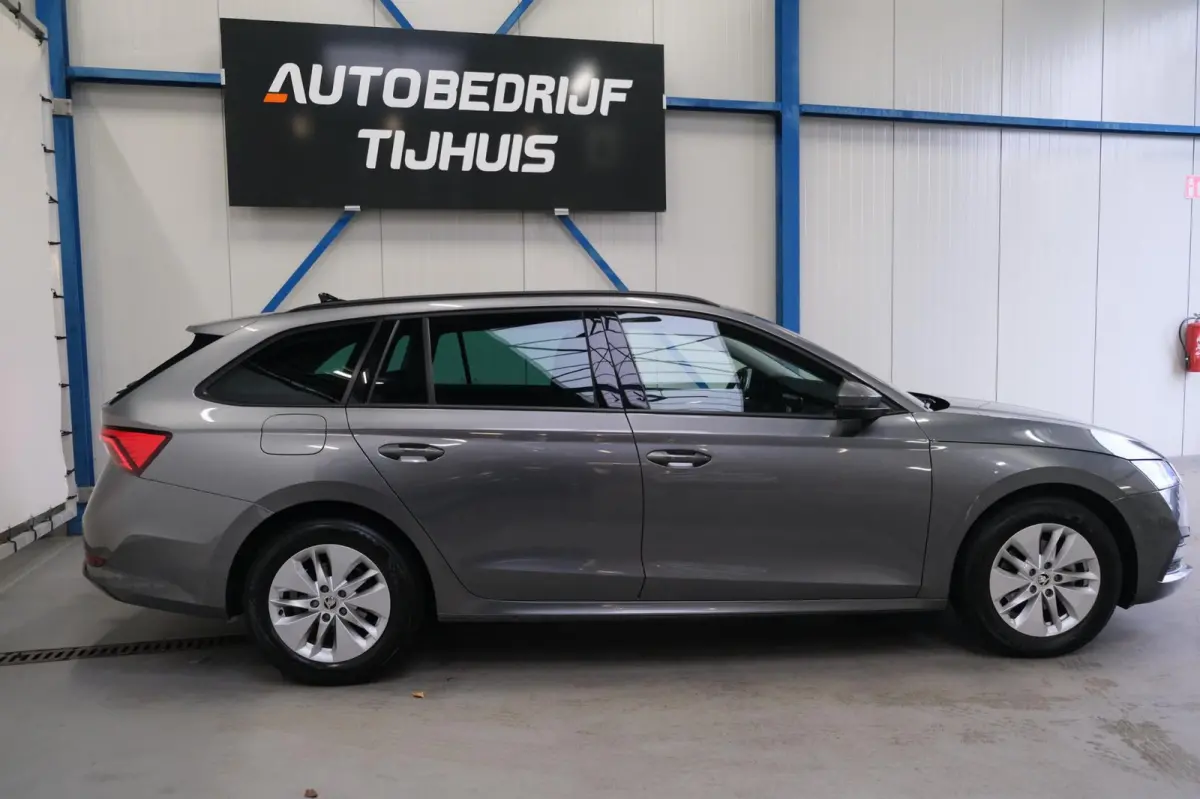 1.0 e-TSI Ambition Automaat - N.A.P. Airco, Cruise, PDC, Navi, Virtual display, Trekhaak.