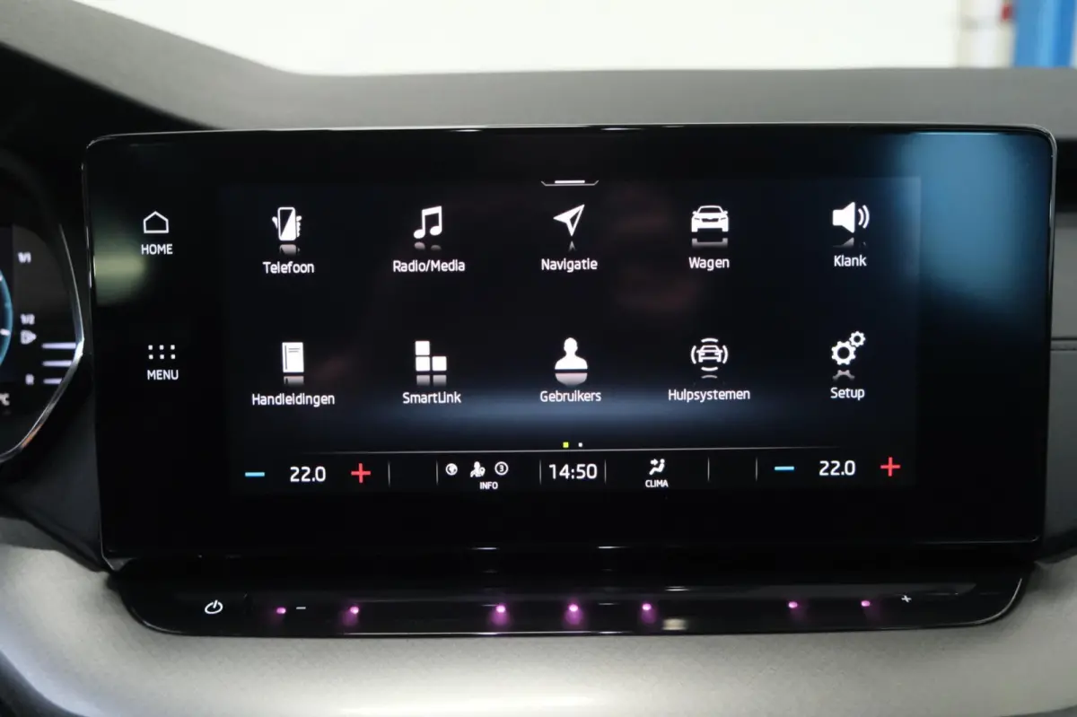 1.0 e-TSI Ambition Automaat - N.A.P. Airco, Cruise, PDC, Navi, Virtual display, Trekhaak.