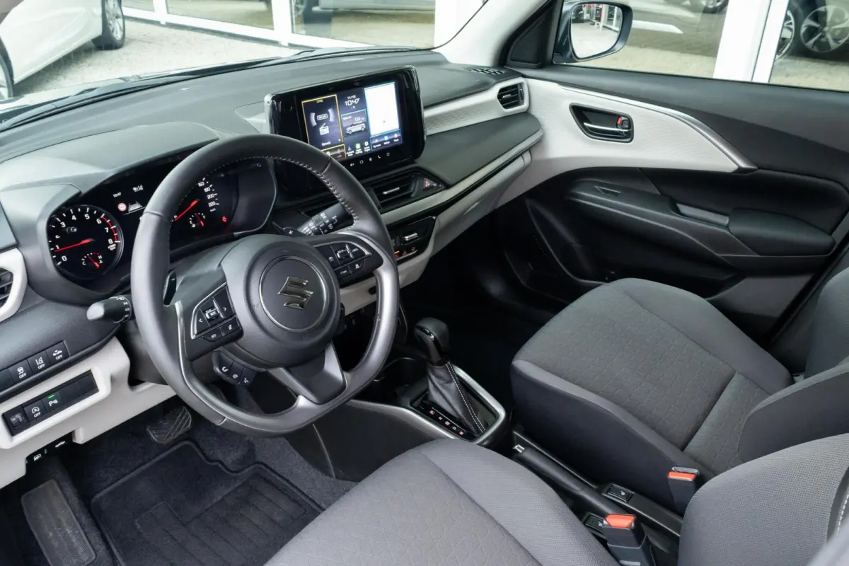1.2 Style Smart Hybrid CVT Automaat | Navigatie | Adaptive cruise control |