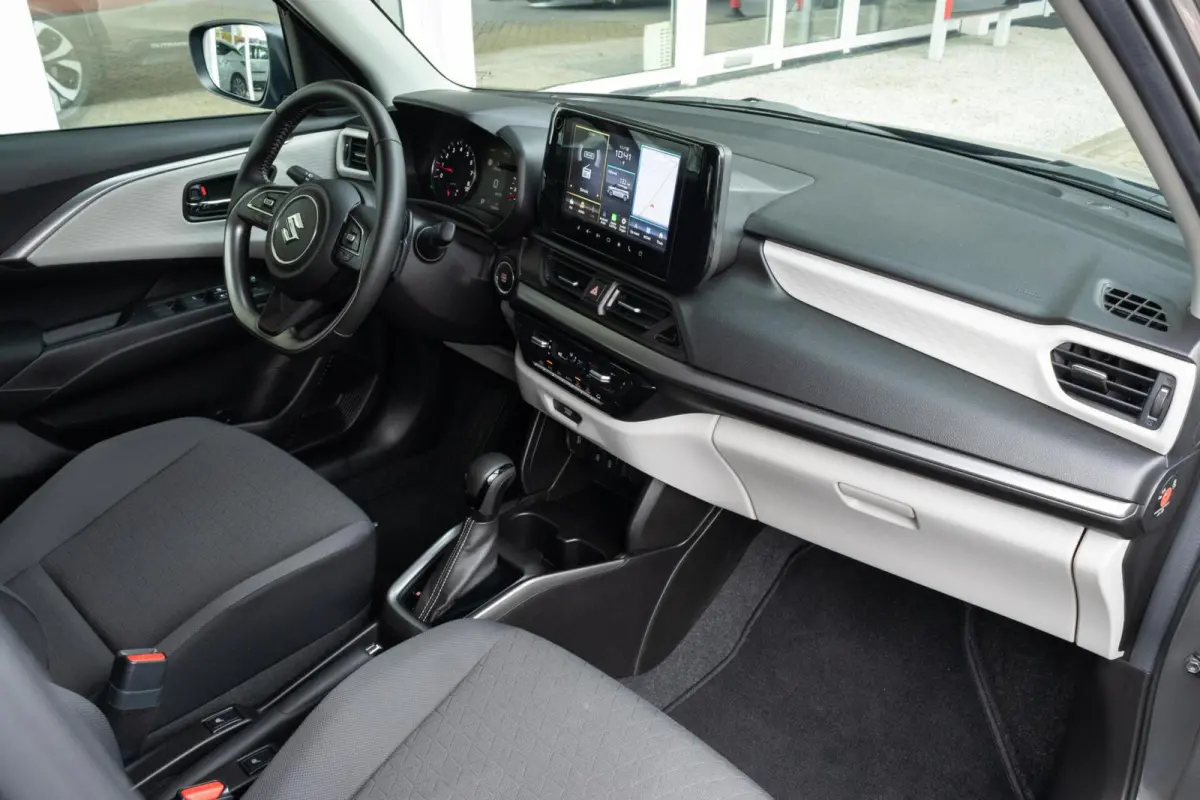1.2 Style Smart Hybrid CVT Automaat | Navigatie | Adaptive cruise control |