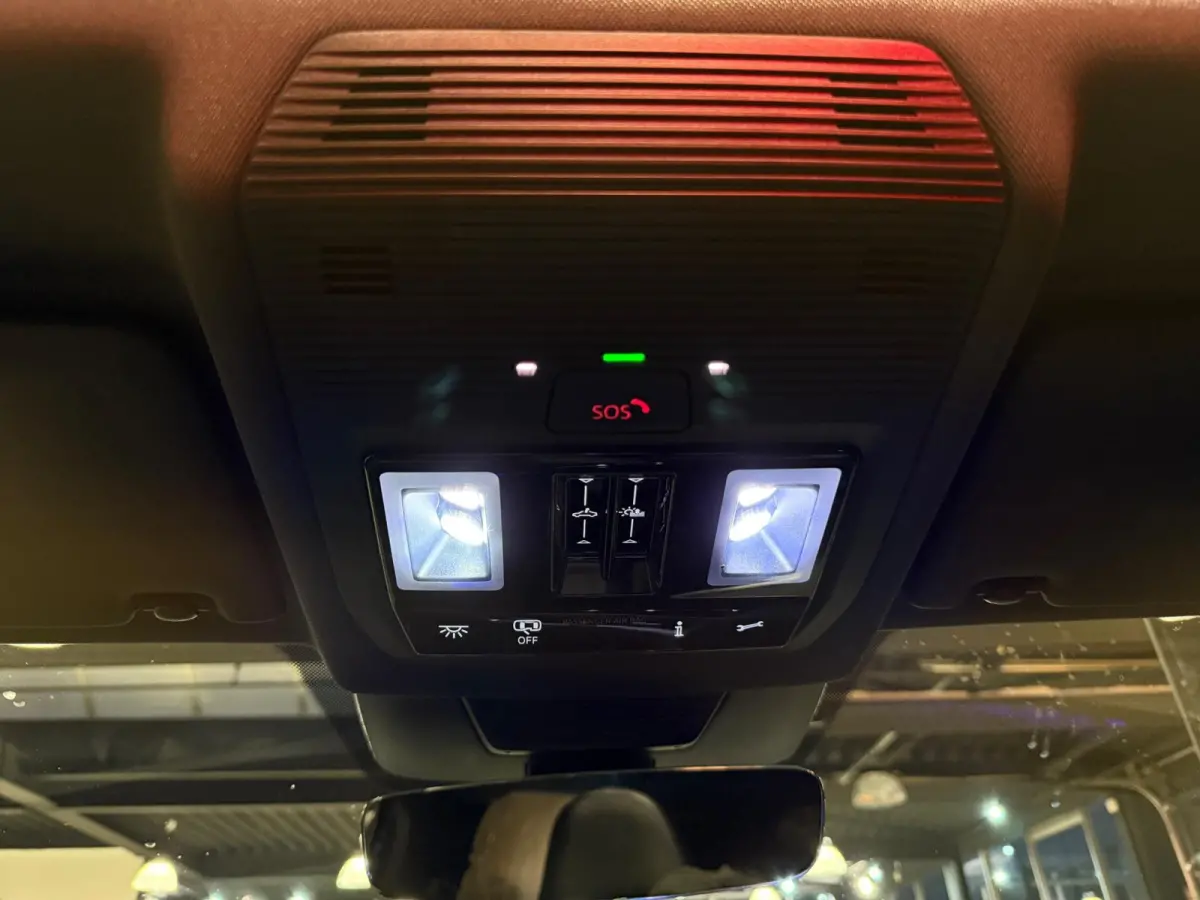 1.5 eTSI R-Line Pano|HUD|HMK|KEYL|CAM