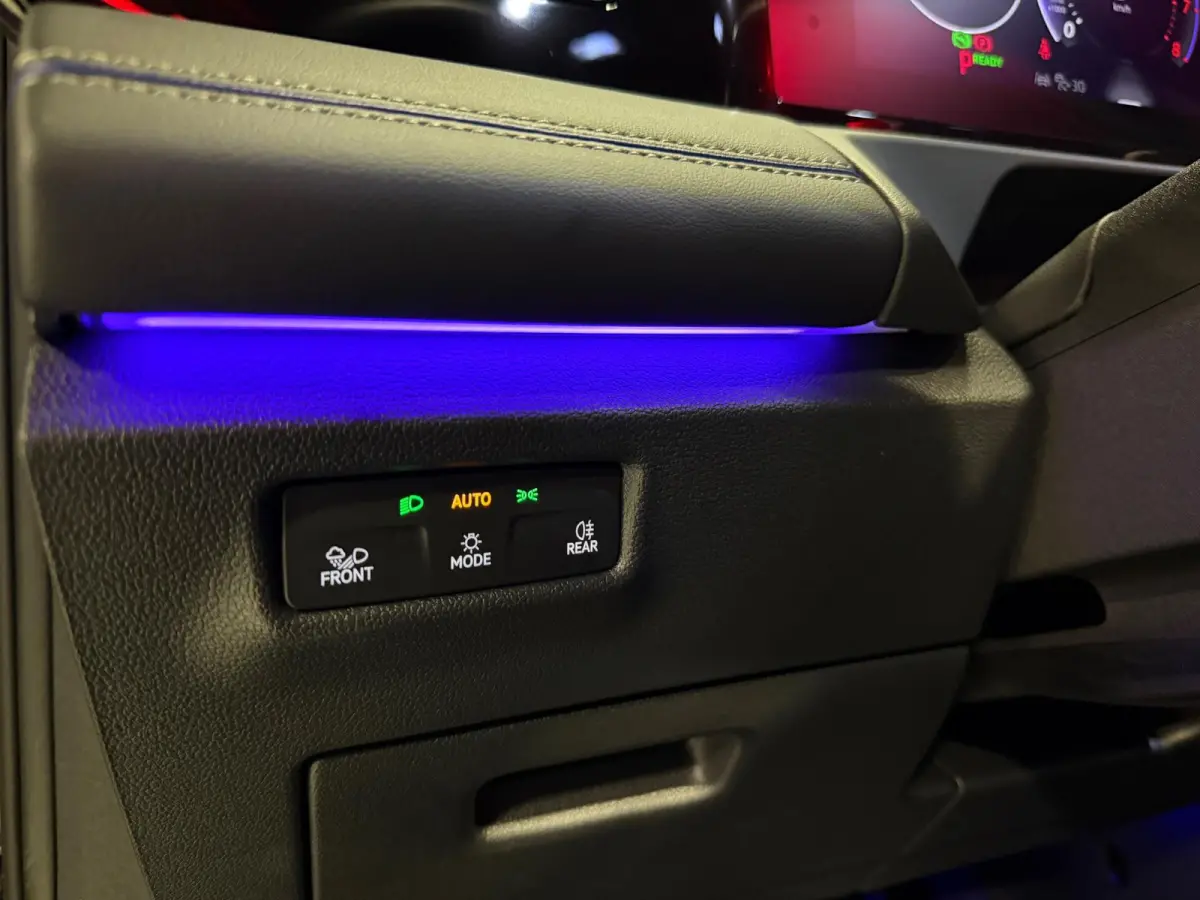 1.5 eTSI R-Line Pano|HUD|HMK|KEYL|CAM